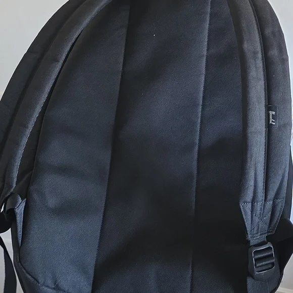 Herschel Supply Company Classic Black Backpack - Picture 7 of 10